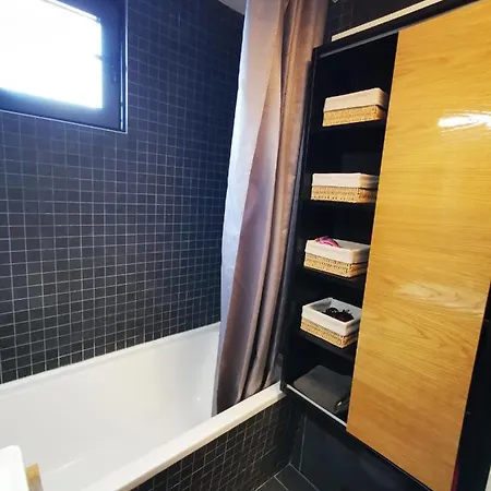 Mahogany Penthouse Apartment *