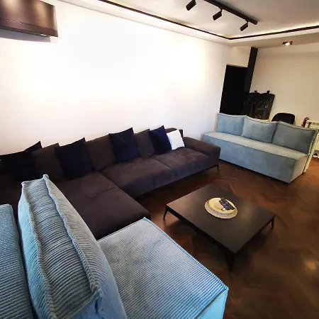 Apartment Mahogany Penthouse